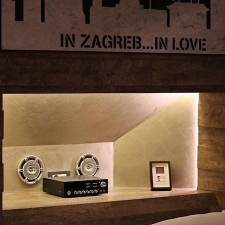 Bedroom More Than A Bed Zagreb Exterior foto